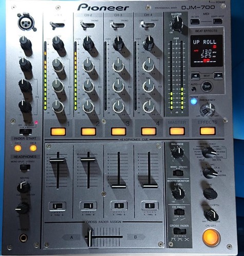 Pioneer djm 700 - pioneer, dj