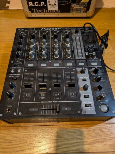 Pioneer djm 700 silver - dj, djm-700